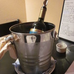 カンピオーネ - 白ワイン　きちんと冷やして下さってます