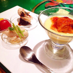 月居 - とうもろこしのムース 雲丹の老酒漬け。他三品。