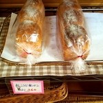 チワのパン - 料理写真:紅こうじ食パン♪血糖値が上がりにくいそうです(^^)