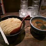三田製麺所 - 魚粉の良い香り～！