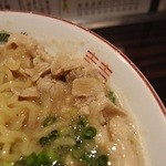夢ノ弥 - 
      
      中華肉玉そばの中（７００円）。
      
