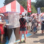 馬事公苑 売店 - 美味しそうです。わた菓子が...　（2015 区民まつり）