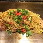 やきそば　734円