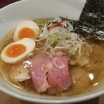 饗 くろ喜 - この透き通ったスープ。凄いです。