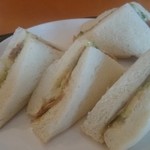 BARISTA CAFFE - 生ハムとバジルのサンドイッチ