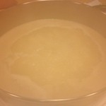 九州八豊　やせうまだんご汁 - 鍋のスープ