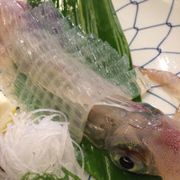 河太郎 中洲本店 - 一度は来たかった、河太郎さん。
                    呼子までは流石に行けそうにないので(´･_･`)
                    噂通りの新鮮さ！
                    お造りは言うまでもないのですが、天ぷらが今まで食べたイカ天ぷらの中では一番でした(´◡`๑) 
                    