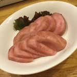 かぶら屋 鶯谷店 - 赤かぶの漬物