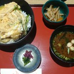 花園会館 - 天とじ丼