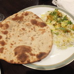 カーン・ケバブ・ビリヤニ - ロティとライス