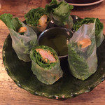 シバカリーワラ - ワラ春巻き