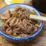 鳥房 - お通しの鶏皮生姜煮・・これメチャ旨です。