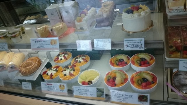 閉店 千疋屋 ルミネ荻窪パーラー店 せんびきや 荻窪 ケーキ 食べログ
