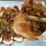 鳥房 - 「ネギや唐辛子を落とさないように巻いて食べるの」だそうです。