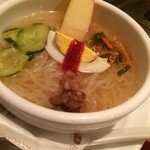 桔梗苑 - 冷麺ハーフ
      