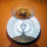 テート・ア・テート - 四谷フレンチ"ｔêｔｅ-à-ｔêｔｅ"ディナーコース前菜②ホワイトアスパラのムースかつお出汁のジュレがけうに添え横景[2015.08]