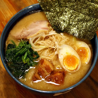 豚骨醤油らーめん 福気_1