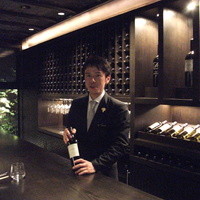 ケンゾーエステイトワイナリー 祇園店 - イケメンソムリエの濱田さん