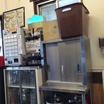 つけめん 玉 - 201508 玉  店内（座席より右まわり）→