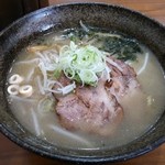 麺屋 玄 - 2015.08.04再来訪　しおラーメン大盛り８００円です。