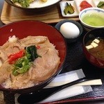 道の駅 茶の里東白川 - チャーシュー丼定食（770円）