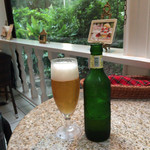 サンドウィッチファクトリー - テラス席でハートランドを