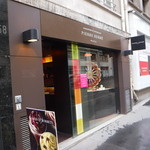 PIERRE HERMÉ PARIS  - 