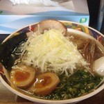 楽家 - 灼熱ネギラーメン