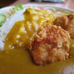 伊勢福 - 鳥のから揚げ付カレーライスアップ