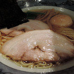 藤堂 - 燻丸（醤油）大盛　ズームアップ