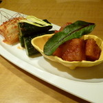 飛騨牛一頭家 馬喰一代 名古屋 - 自家製キムチ盛り合せ