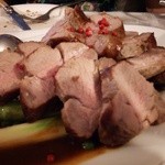 煮こみや なりた - 豚ヒレのローストフォンドヴォーソース