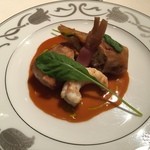 ラングスティーヌのポワレ鱧のパートフリック包み焼き、ヴェルモットソース