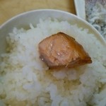 まないた - 白飯にシャケ！これぞ日本人の味覚！