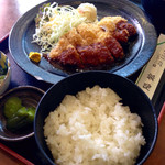 和陽館 - 日替わり定食 味噌カツ (2015.08現在)