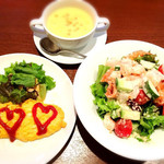 東京ライス - わたしのお子様ランチ♡上:忘れられないコーンクリームスープ¥650-,左:シーフードサラダ¥980-,右:オムレツ(単品)