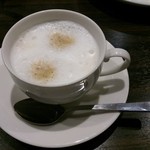 あさくま - カプチーノ  紅茶もグレードがよく美味しかったです。