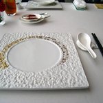 家全七福酒家 SEVENTH SON RESTAURANT - 食器も高そうだ。