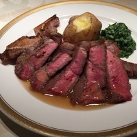 開晴亭 北山店 - Tボーンステーキ！（取り分け後）