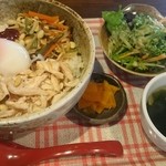 鳥きち - 温玉鶏ビビン丼  600円