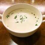 瑠美 - 日替わりスープ(白いんげんのポタージュ)