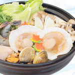 Hokuriku Sushi Izakaya Kanazawa Aenokaze - 寒い夜は各種鍋でホッコリしてください