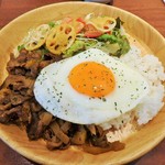 ひげぱんだ - プルコギ風焼肉ごはん926円