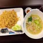 Pier 21 Terminal Food Court - 