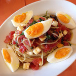 フレッシュトマト・オリーブ・ケイパーの冷製スパゲッティ