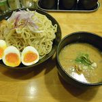 塩らーめん 塩こっこ - 鶏濃縮つけ麺+煮玉子