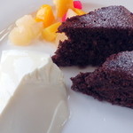 大地のテラス - どちらも自家製のパンナコッタ＆米粉のガトーショコラ