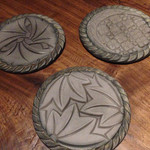 スダチ - コースターも焼物です