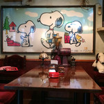 すぬーぴー - 大きなスヌーピーの絵。