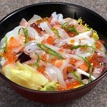 魚がし食堂 - 漁り火ちらし丼